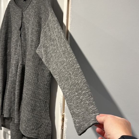 NWT- DG2, Colour block, Raglan Sleeve, Top. - Picture 6 of 11